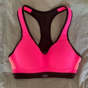 Supportive PINK sportsbra